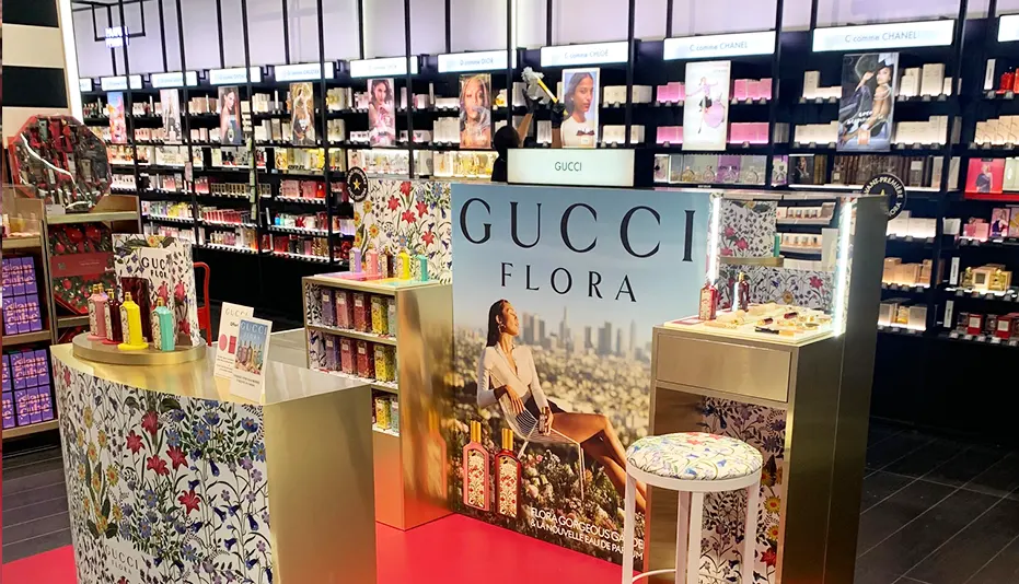 Agence création stand retail GUCCI