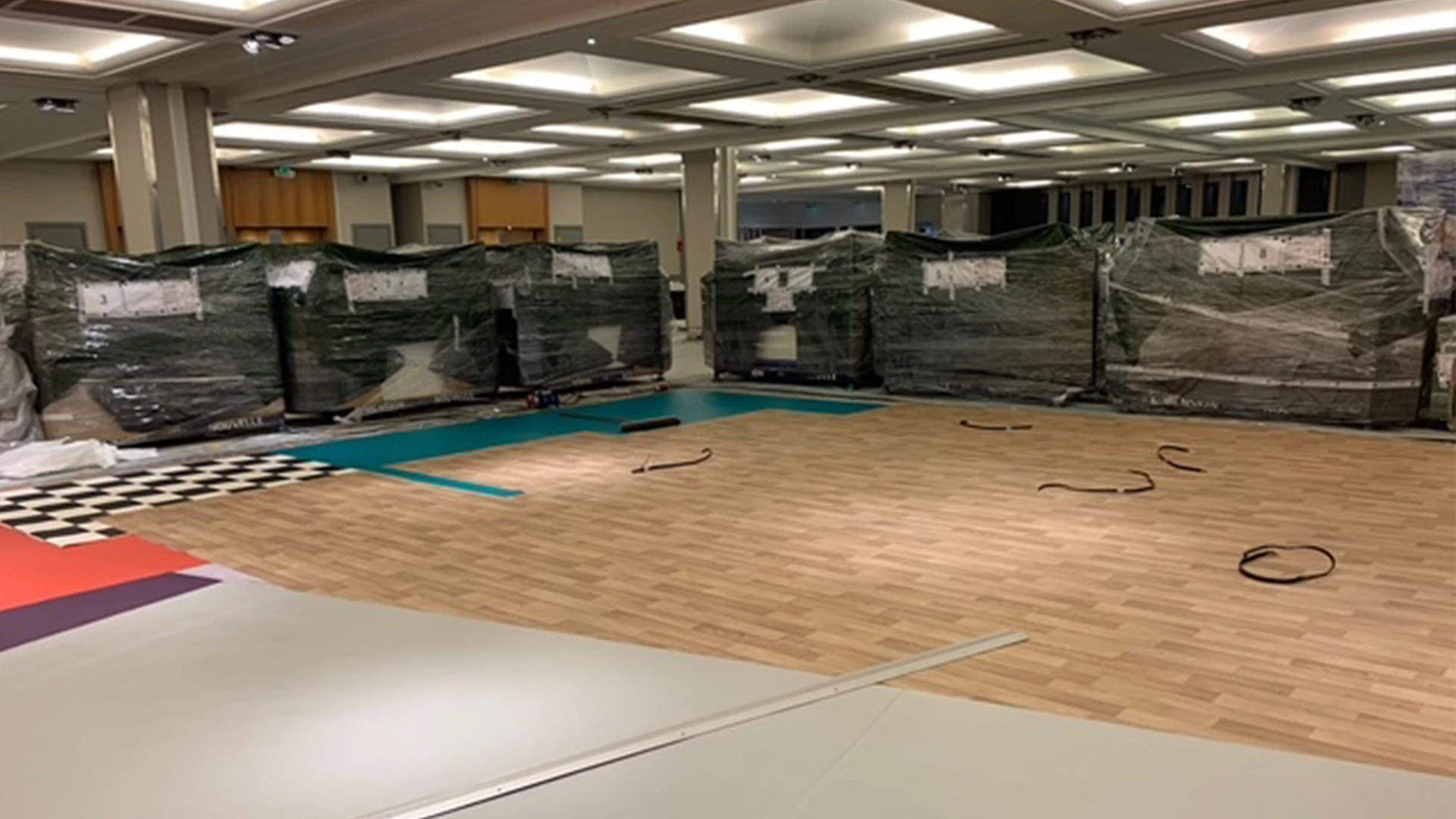 Coulisses de la création du stand ELMEX Coulisses de la création du stand ELMEX