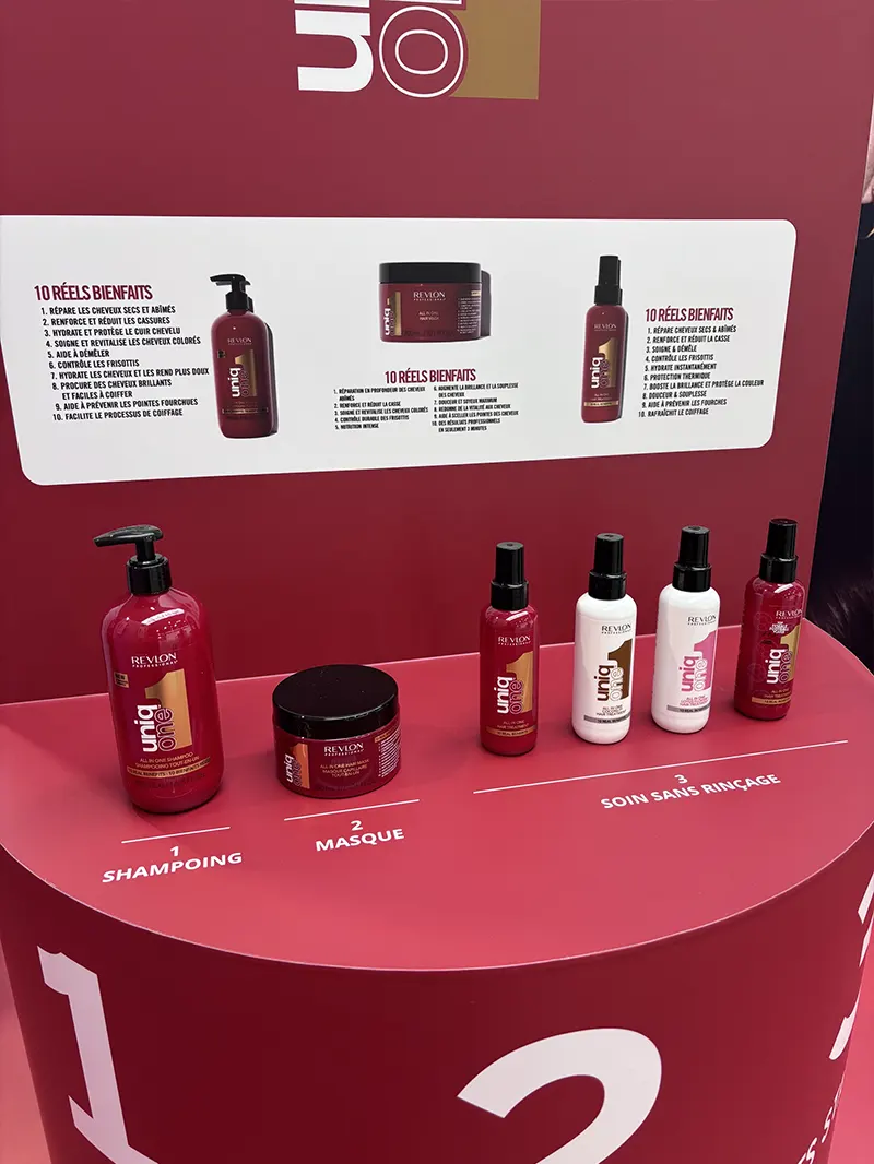 Création du Stand Revlon Création du Stand Revlon